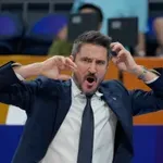 Poceko „izgubio glavu“ zbog sudija, pa dobio otkaz u Galati