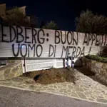 „Prijatno, g**no!“: Gigant u krizi, đubrivo pred vratima krivca