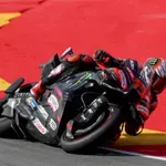 Bezzecchi podrl rekord in odbil napad bratov Marquez
