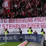 Bayern slavil v Freiburgu, a misli navijačev so bile drugje (VIDEO)