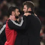 Carrick rešil spor s kapetanom, zdaj rešuje svojo glavo