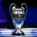PSŽ i Arsenal u borbi za "ušati pehar" u novom terminu