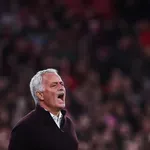 Murinjo posle šokantne eliminacije naredio igračima da spavaju u trening centru