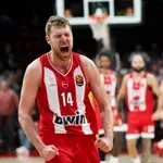 Potop Virtusa u Pireju, Armani se provukao u Vilerbanu, a Barselona u Vitoriji