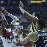 Fener duplom pobedom završio nedelju u EL - Pala i Baskonija