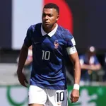 Embape: "Kada bih igrao da ućutkam kričare, morao bih da igram do 80"