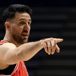 Micić: "Plate su nešto što dolazi sa ciljevima i postignućima, a na terenu smo svi isti"