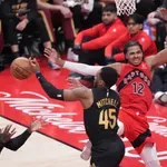 "Dupla pobeda" hrabrih Reptorsa, Klivlend pognute glave napušta Toronto