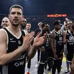 Penjaroja zna kako - Parker i Vanja lideri!