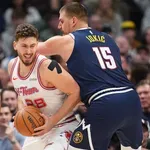 Sudar divova, "bejbi Jokić" nije mogao protiv Nikole, pao Lebronov rekord!