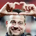 Četiri u nizu, Lalatov Pazar ne staje!