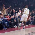 Ako je neka uteha - Rekorder Kodi Miler-Mekintajer!