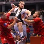 Partizan i Dinamo za trofej Kupa na Banjici, crno-beli jure novi pehar