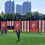 Golman Barilov i okvir gola čuvali OFK Beograd, ali Zvezda ipak došla do pobede