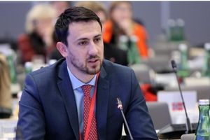 Smailović osudio prijetenje upućene poslaniku DPS-a Jevtu Erakoviću