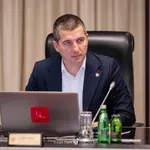 Bečić: Crna Gora nikada više ne smije živjeti vrijeme političkih i društvenih nesloboda i mafijaške okupacije