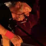 (VIDEO) Nil Jang objavio pjesmu "Big Crime" u kojoj surovo kritikuje Donalda Trampa
