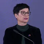 Marta Kos na sakou nosi crnogorsku zastavicu