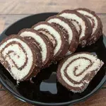 Rolat s kokosom je brza i ukusna poslastica