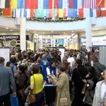 (FOTO) U Podgorici otvoren 17. Međunarodni humanitarni diplomatski bazar