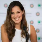 (FOTO) Ana Ivanović pozirala u zavodljivom prazničnom izdanju