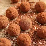 Pripremite jednostavne kuglice s keksom od samo nekoliko sastojaka