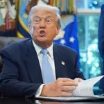 Tramp potpisao povlačenje SAD iz Haškog tribunala, Venecijanske komisije.... i tu nije kraj