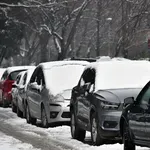 Zbog snijega saobraćaj usporen, poledica u višim predjelima