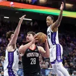 Desetkovani Denver slavio protiv Milvokija, DeRozan za istoriju
