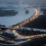 Snijeg okovao Njemačku: Saobraćajni kolaps i prekid nastave