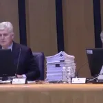 (VIDEO) Lapsus na sjednici Doma naroda BiH: "Delegat Radovan Karadžić obavijestio nas je..."