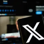 Pariz: Tužioci pretražili kancelarije Iksa zbog širenja slika seksualnog zlostavljanja djece