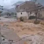 Poplave u Španiji napravile vodopade: Bujice se slivaju niz zidine evakuisanog grada