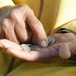 Mizerno uvećanje naknada: Socijala veća za 1,5 eura