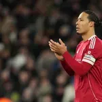 Sanderlend prvi put pao kod kuće, matirao ga Van Dajk