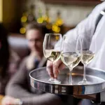 Određen iznos naknade zaposlenima u periodu između dvije sezone: Sezoncu pomoć od 108 eura