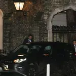 (FOTO) Uhapšen bivši britanski ambasador u SAD i laburistički ministar Mendelson zbog veza sa Epstinom