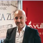 Miodrag Majić na Niškom sajmu knjiga: Potpisivanje knjiga i druženje sa čitaocima