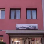 Bivša direktorka i rukovodilac Ustanove za odrasle i starije u Leskovcu uhapšeni - šteta preko 7 miliona dinara