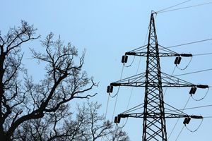 V nedeljo prekinitve dobave električne energije na Tolminskem, Bovškem in Kobariškem