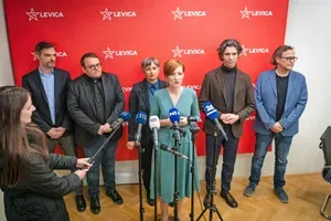 Nosilka kandidatne liste Levice za evropske volitve Nataša Sukič