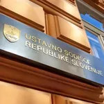 Ustavno sodišče zavrnilo zadržanje izvedbe referenduma o pomoči pri prostovoljnem končanju življenja