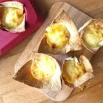 Ανοιχτά τυροπιτάκια με τορτίγιες