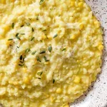 Rižoto a la Milaneze – kremasti klasik sa šafranom koji miriše na Italiju!