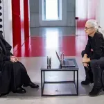 Ko vam znova zamolčijo mediji: kako prihaja famozna Marina Abramović in koliko nas bo to stalo? Kot vse kaže, res ogromno.