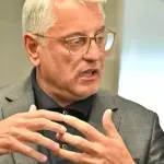 Na nek način sem jaz za 3 odstotke, če pa na nek način Golob hoče dati 5, pa na nek način jaz kot Han nisem za
