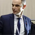 Hude manipulacije z Mediano na Popu: imeli dve anketi, objavili le eno, tisto, ki ustreza Golobu, drugo, realno, stornirali