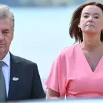 Po štirih tednih pri Fajonovi uradno priznajo: Golob za Tino Gaber zahteval e-mail kontakte partnerjev voditeljev tujih držav