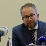 Razkrivamo, kdo sedel zraven Accetta in Jourove. Čeferin: preiskave ne bo, naše napovedi žal pravilne, ne bodo ga žrtvovali.