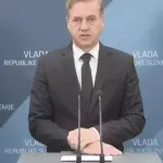 Neverjetno: za romskega referenta dali policista, ki je goljufal s potnimi stroški, idejo za vojsko pa dobili od Pertinača